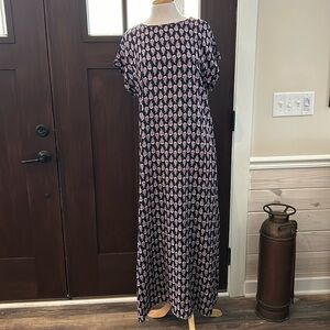E716 EUC Avery Rose Size XL Navy Print Shift Dress